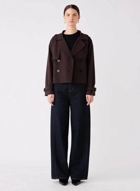 Avenue Cropped Trench
