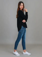 Charlette Curve Hem Sweater Black