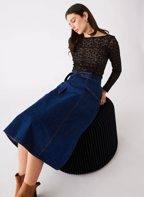 Charmer Top Black