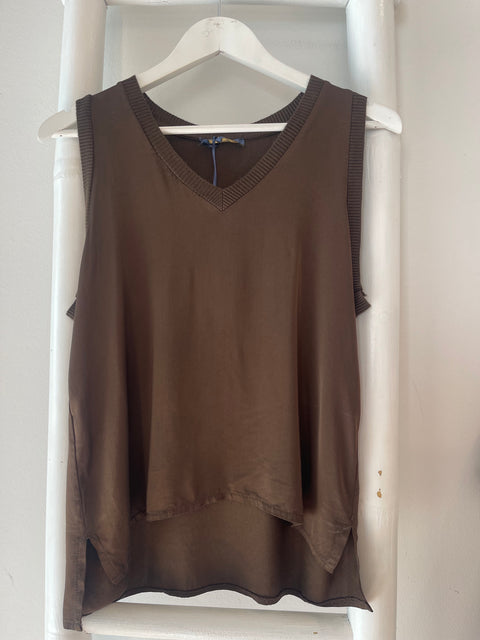 V Neck Top Choc