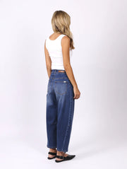 Toni Barrel Jean Blue