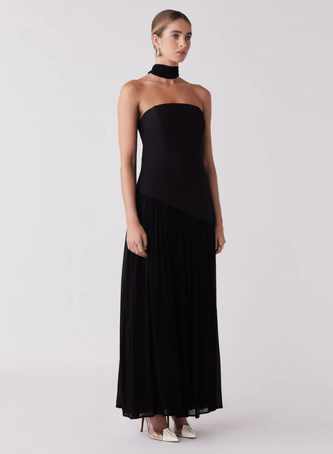 Viewpoint Maxi Dress Black