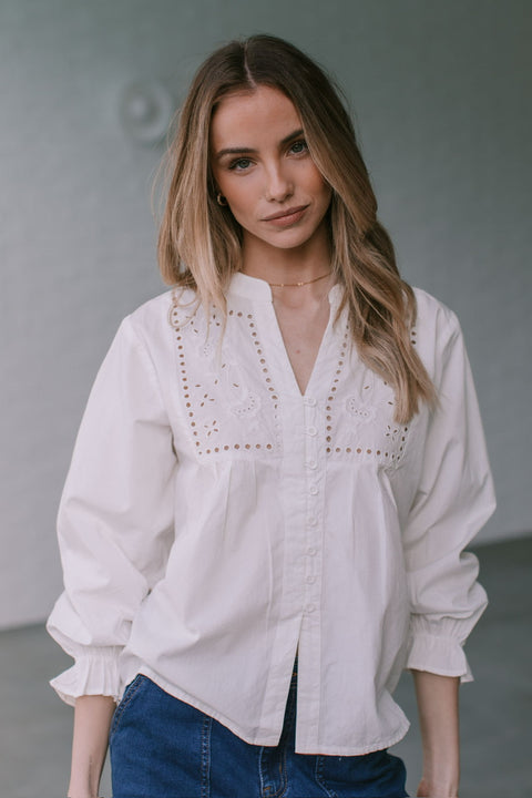Wiskey Bar Broderie Blouse White