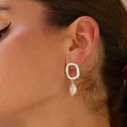 Nicola Pearl Earing Silver